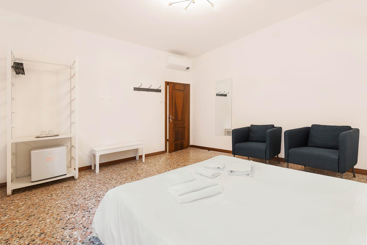 Casa Alimante Pensión Venecia